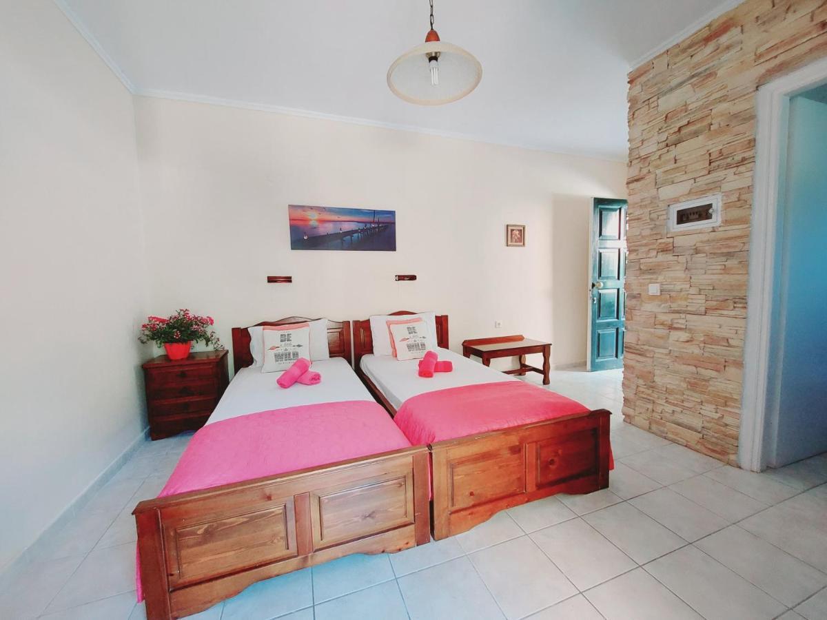 Zoi & Alexia Apartments Ipsos Ngoại thất bức ảnh