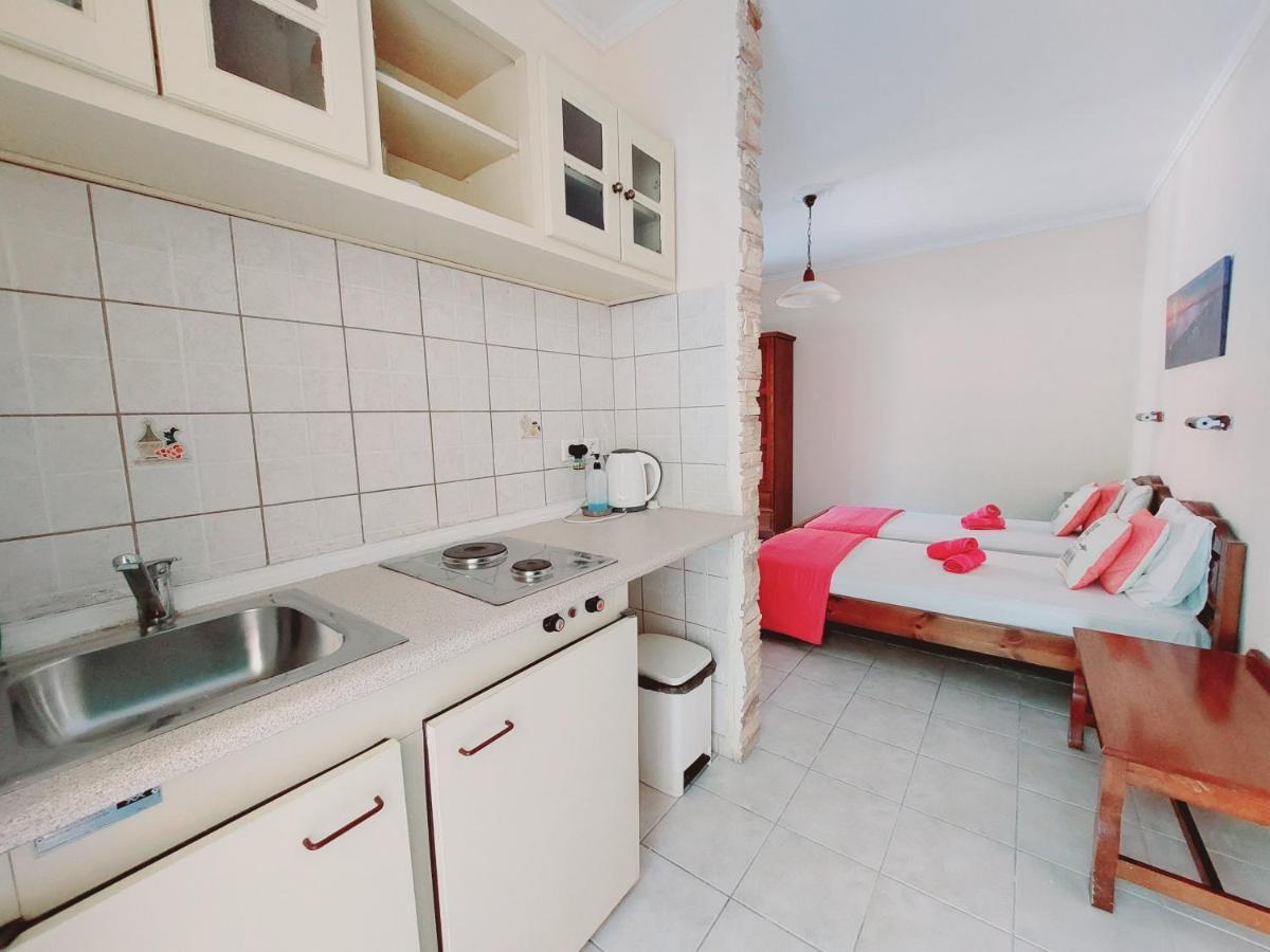 Zoi & Alexia Apartments Ipsos Ngoại thất bức ảnh